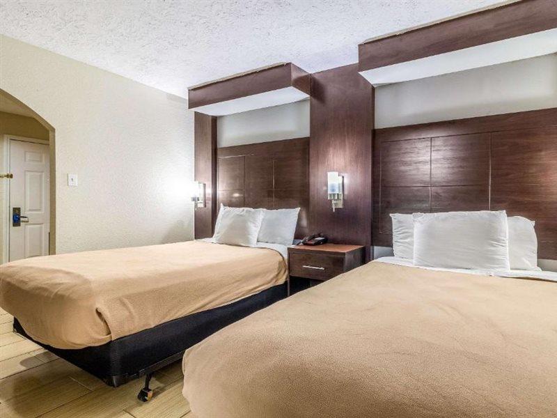 Rodeway Inn & Suites Houston Near Medical Center Εξωτερικό φωτογραφία