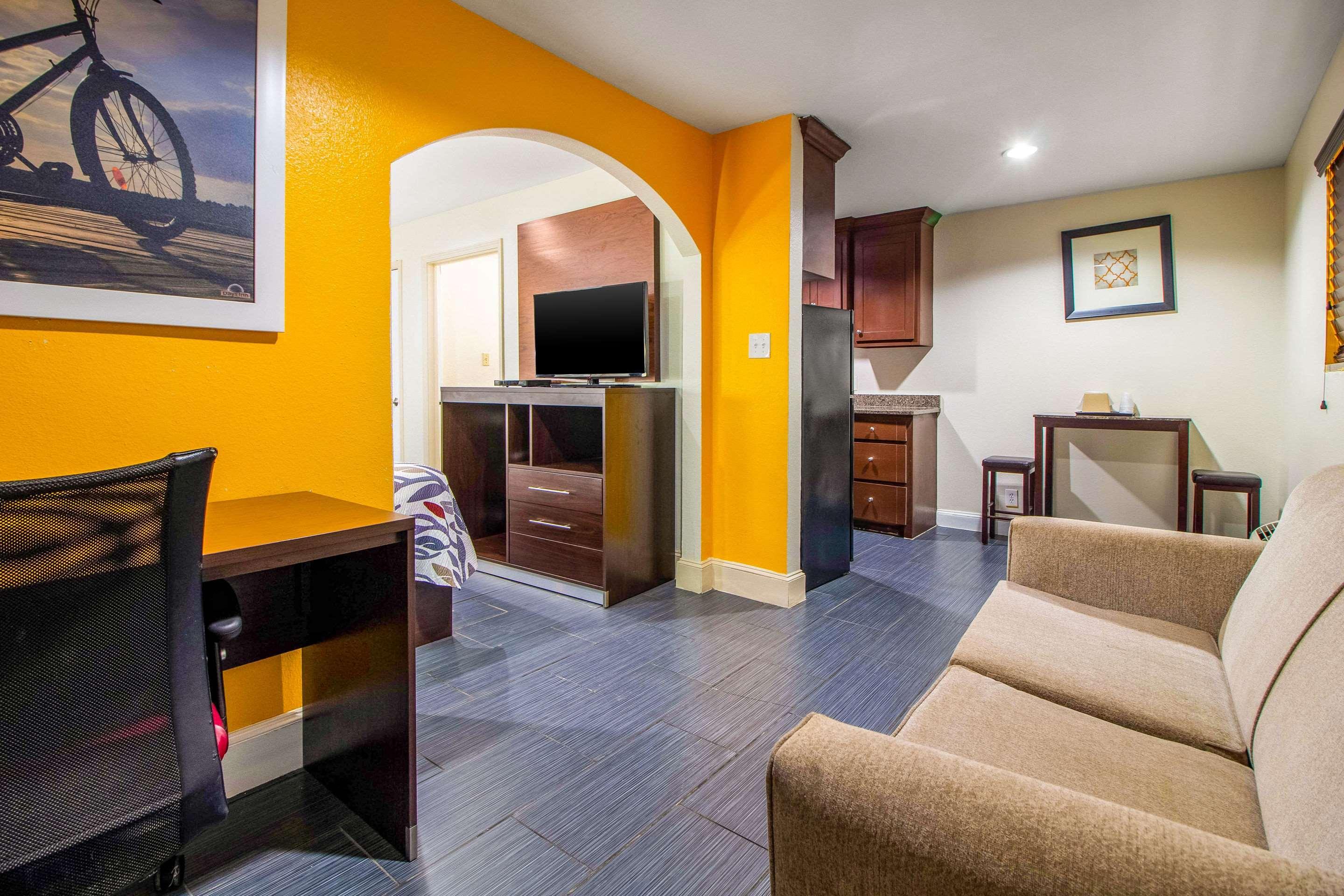 Rodeway Inn & Suites Houston Near Medical Center Εξωτερικό φωτογραφία