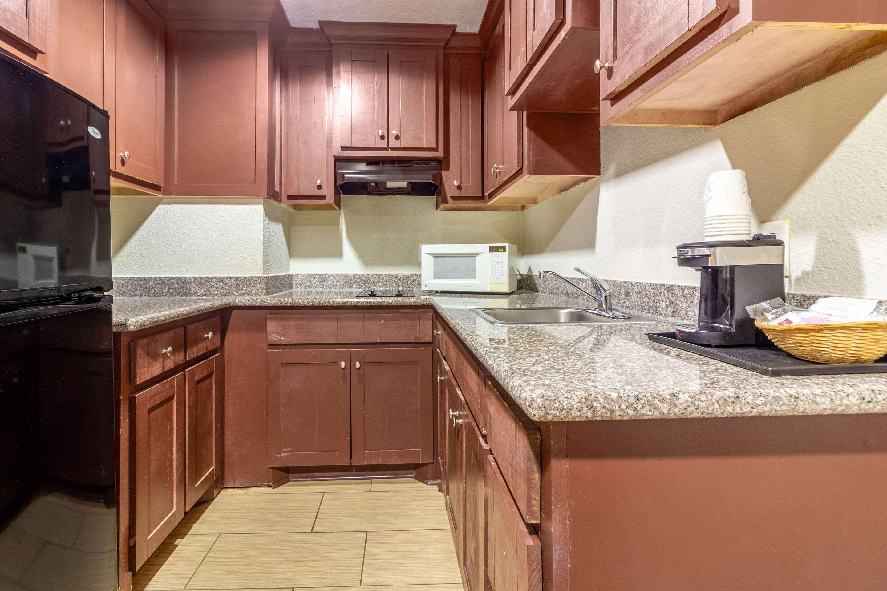 Rodeway Inn & Suites Houston Near Medical Center Εξωτερικό φωτογραφία