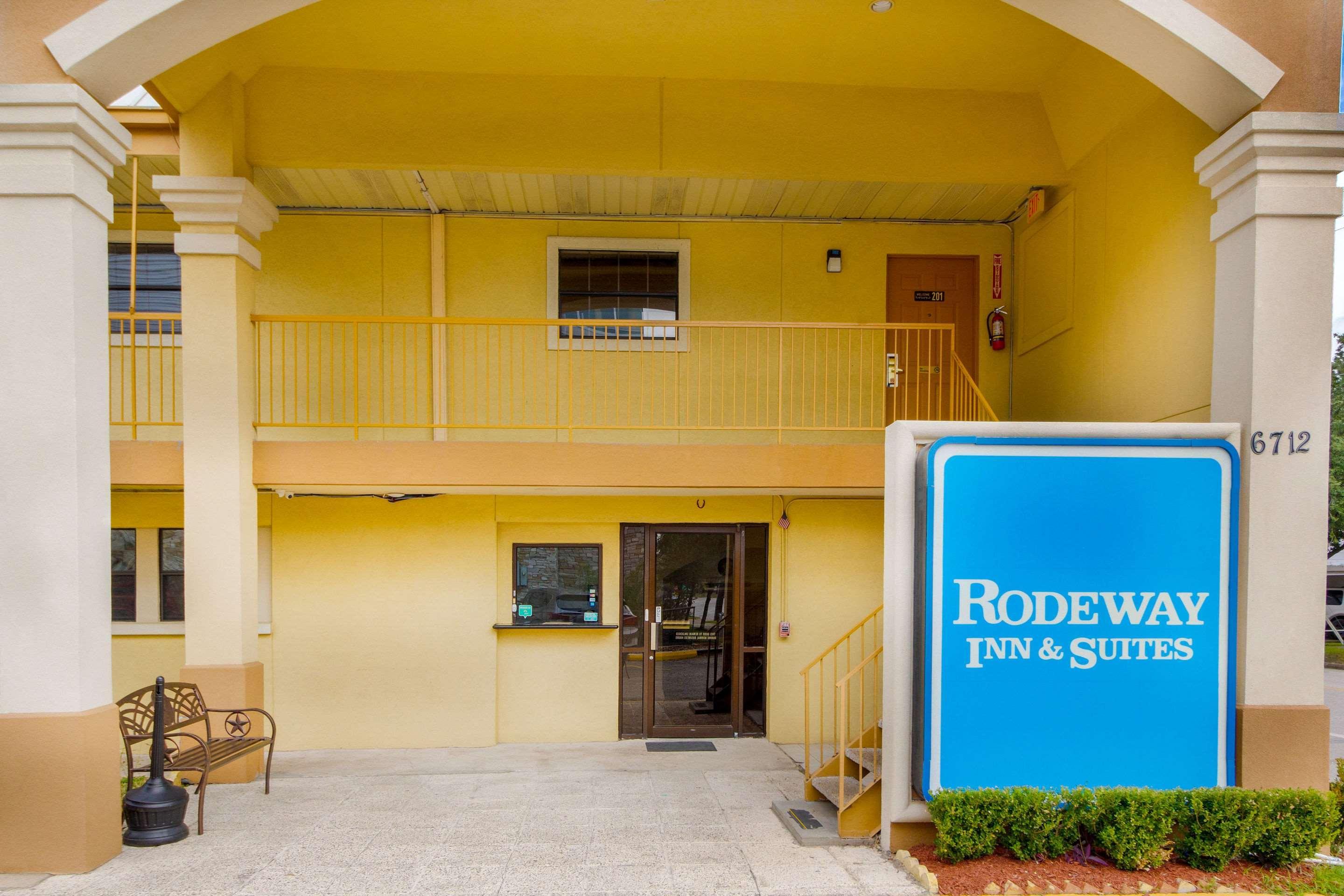 Rodeway Inn & Suites Houston Near Medical Center Εξωτερικό φωτογραφία