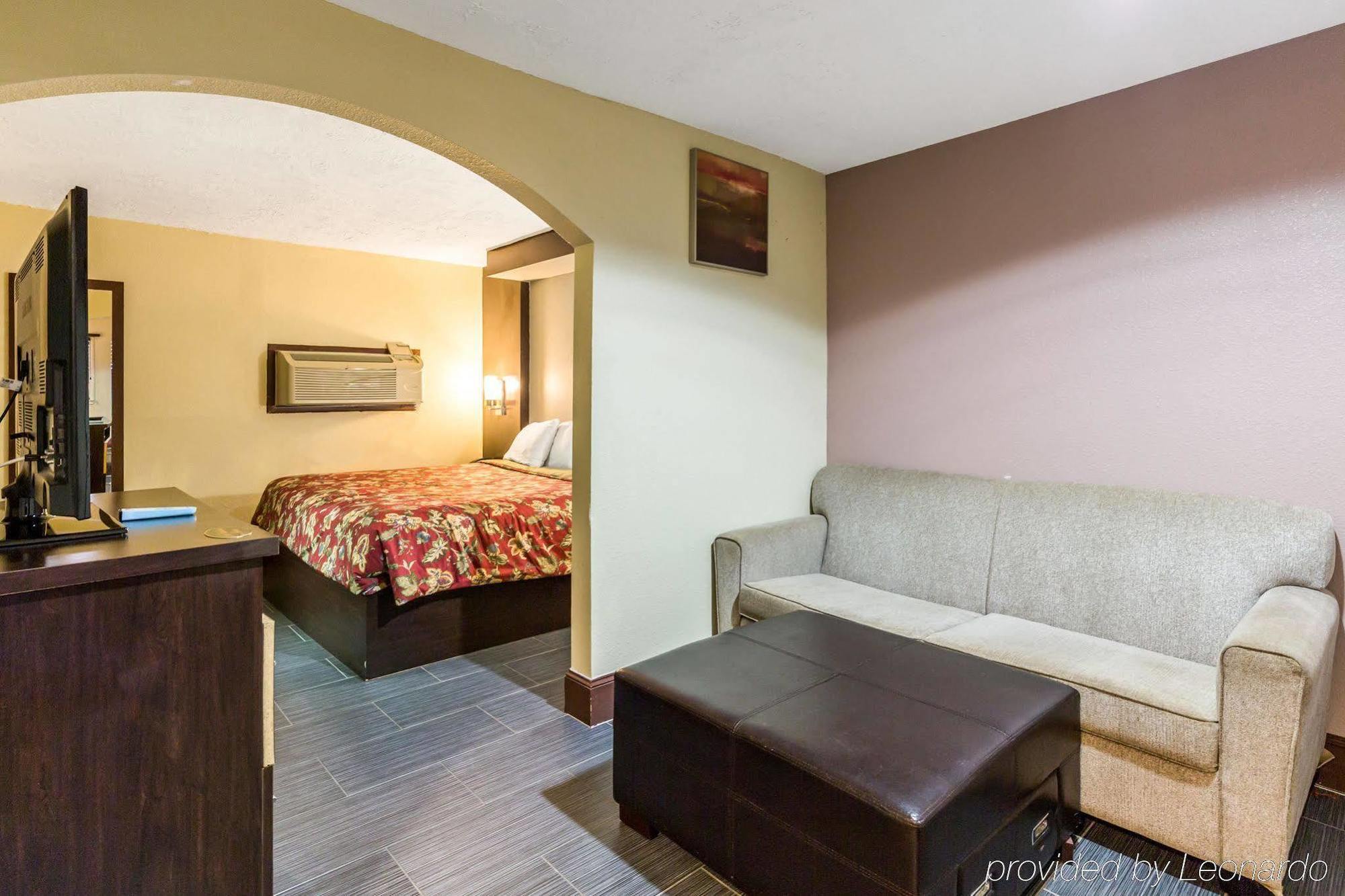 Rodeway Inn & Suites Houston Near Medical Center Εξωτερικό φωτογραφία