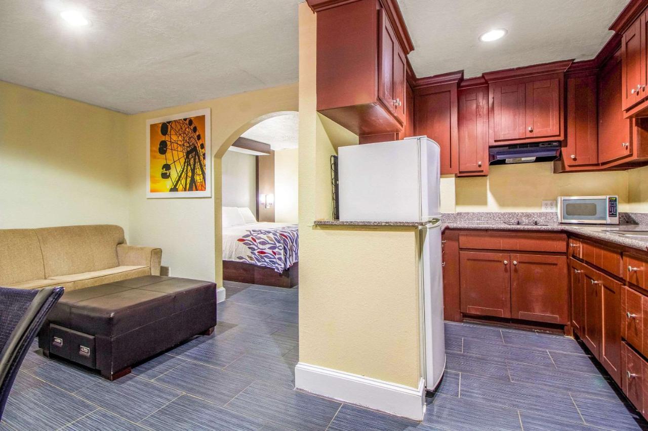 Rodeway Inn & Suites Houston Near Medical Center Εξωτερικό φωτογραφία